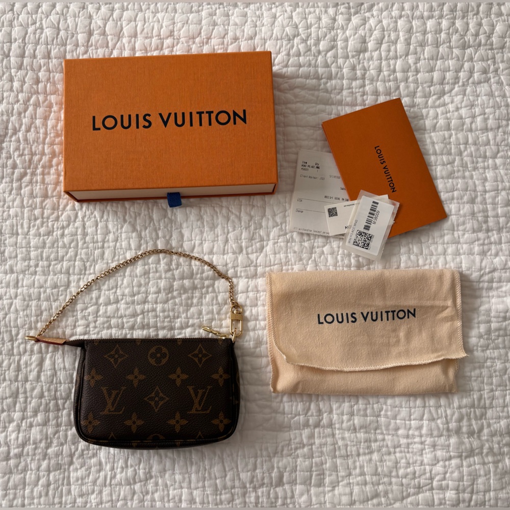 Louis Vuitton Mini Pochette Accessoires Monogram